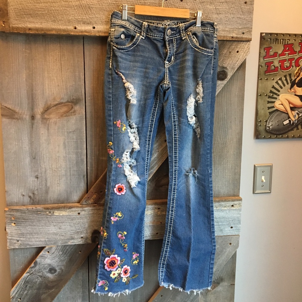 Jeans - Picture 2 of 8